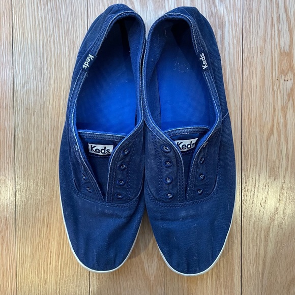 Navy Keds slip ons size 9 perfect for summer ☀️ - Picture 6 of 6